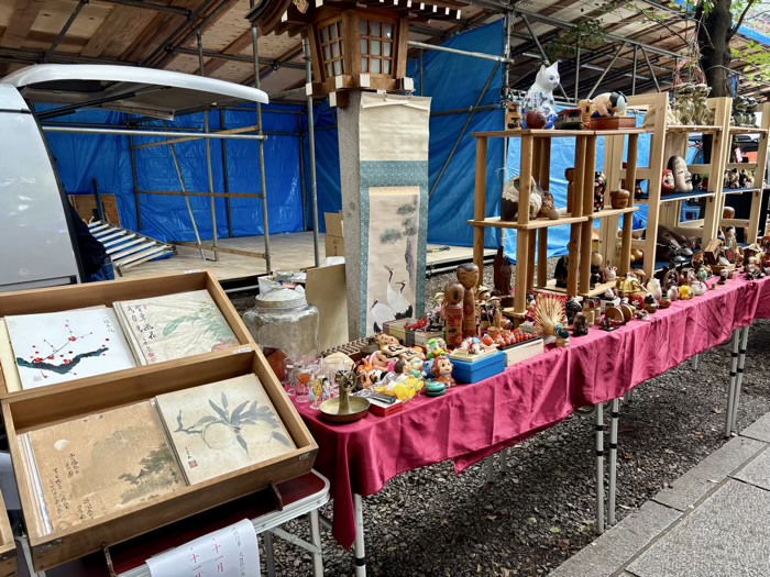 新宿 花園神社 青空骨董市