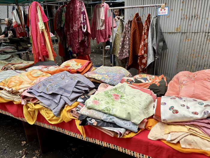 新宿 花園神社 青空骨董市