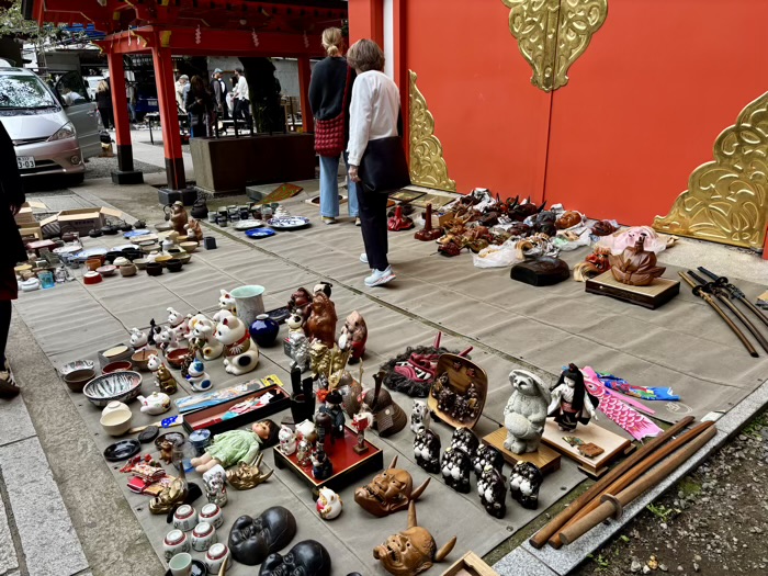 新宿 花園神社 青空骨董市