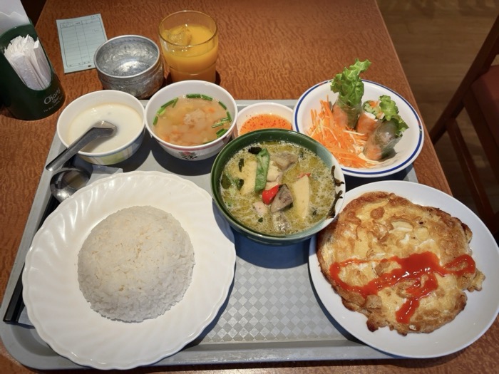 新宿　タイ＆ベトナムレストラン「サームロット」　メニュー