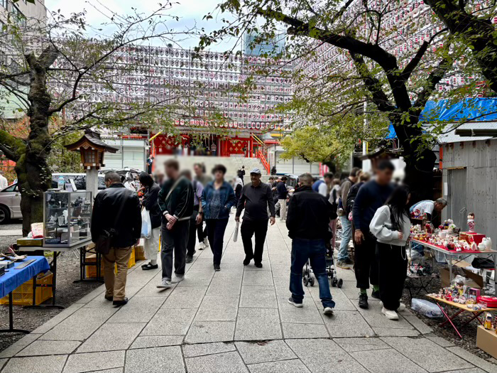 新宿 花園神社 青空骨董市