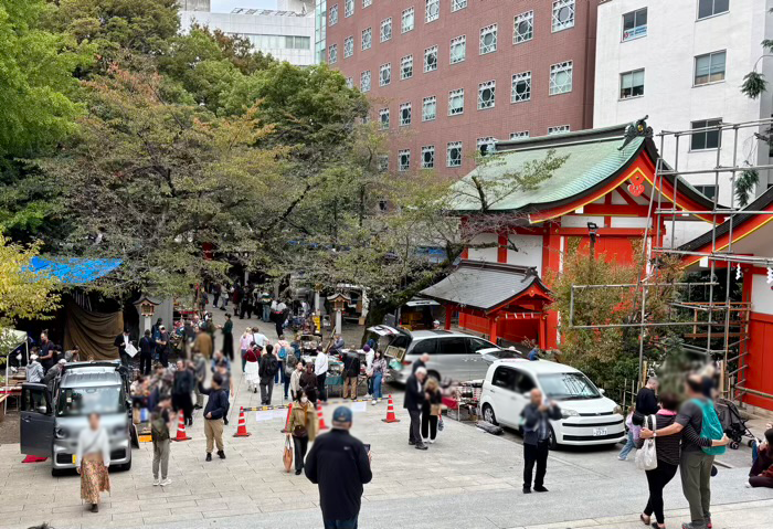 新宿 花園神社 青空骨董市