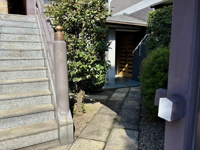 新宿区 神楽坂若宮八幡神社
