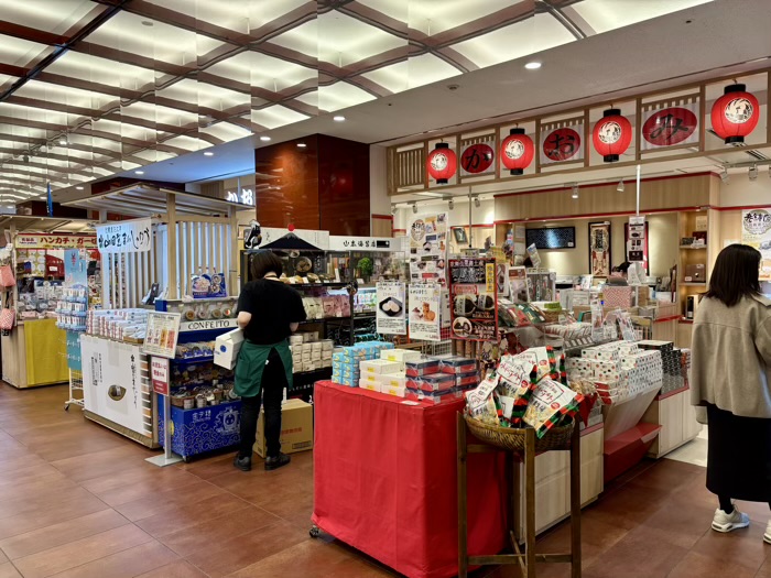 銀座　歌舞伎稲荷神社　お土産処かおみせ