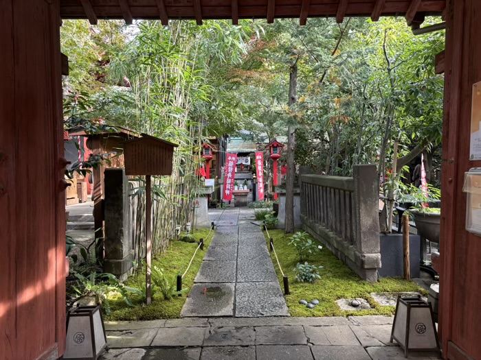 新宿 陽運寺(於岩稲荷)