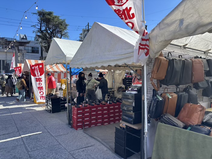 玉姫稲荷神社　靴のめぐみ祭り市（靴まつり市）