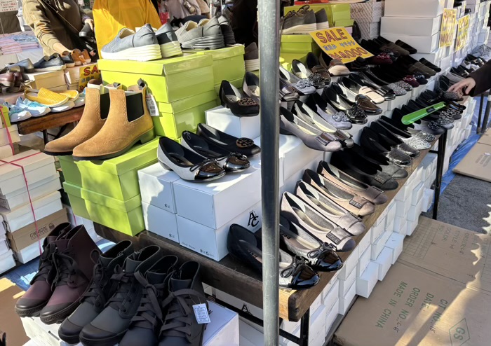 玉姫稲荷神社　靴のめぐみ祭り市（靴まつり市）