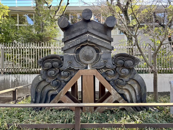 上野　東叡山 寛永寺 根本中堂　鬼瓦