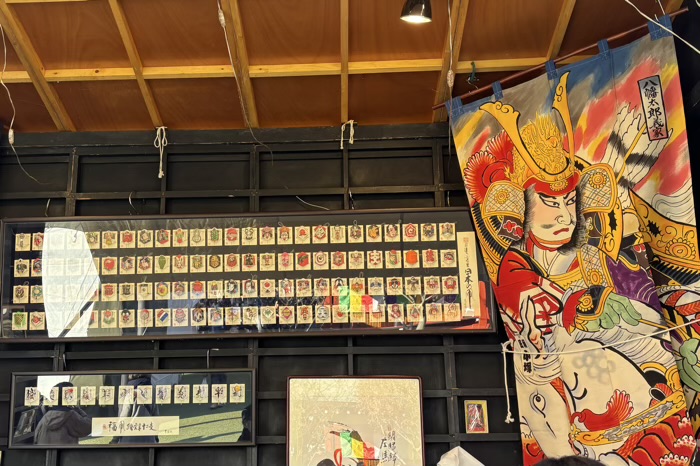 浅草寺 納めの観音ご縁日「羽子板市」