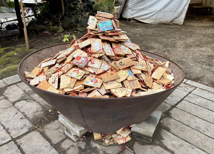 平塚八幡宮　絵馬焼納祭