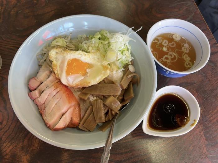 坂東橋　廣東料理 酔来軒　看板メニュー「酔来丼」