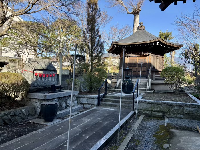 秦野　浄圓寺　開戸地蔵堂