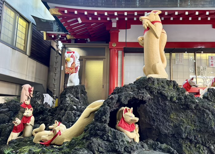 川崎市 京濱伏見稲荷神社 神狐像