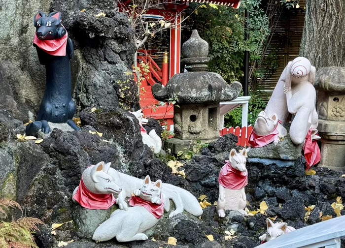 川崎市 京濱伏見稲荷神社 神狐像