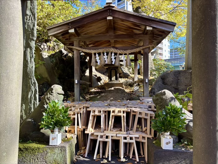 南千住　素盞雄神社　瑞光石