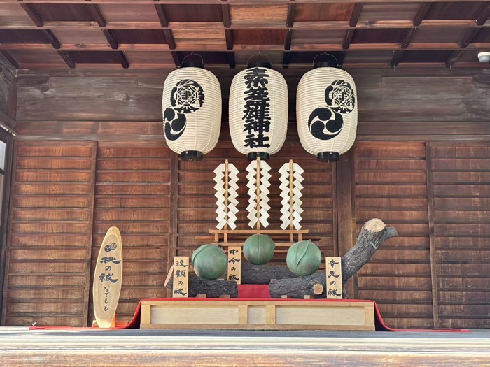 南千住　素盞雄神社　神楽殿　撫で桃