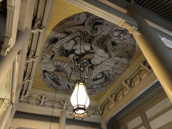 北鎌倉 円覚寺 仏殿 三爪の白龍図