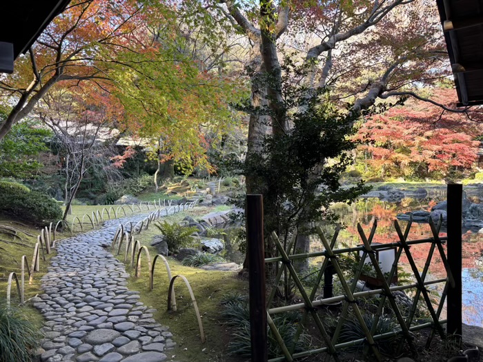 九段下 靖国神社 神池庭園 紅葉
