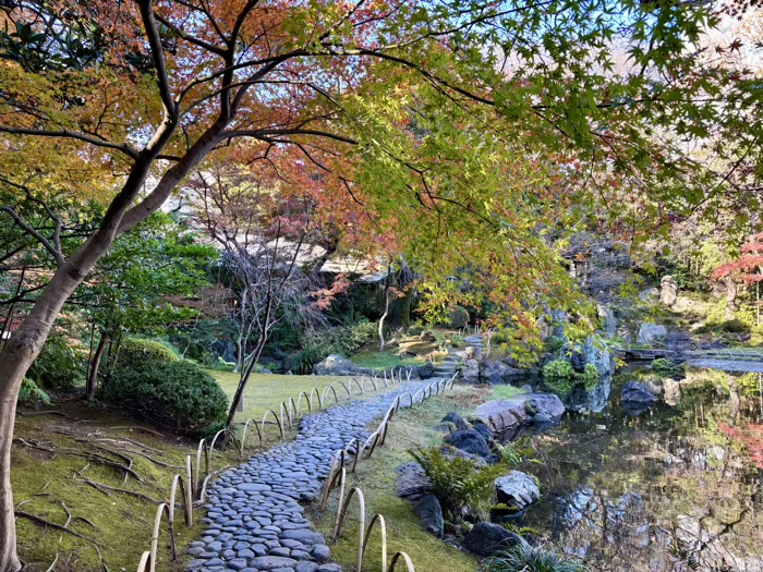九段下 靖国神社 神池庭園 紅葉