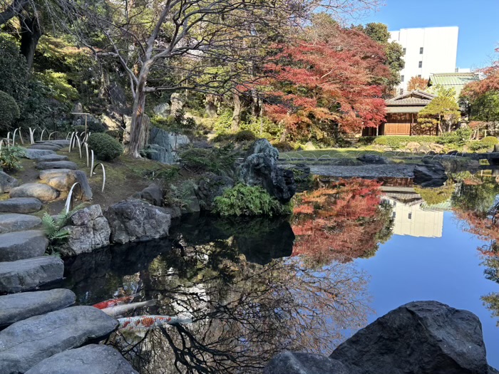 九段下 靖国神社 神池庭園 紅葉