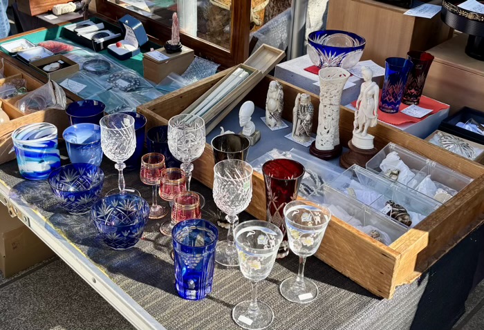 江東区　門前仲町　富岡八幡宮（深川八幡）　骨董市