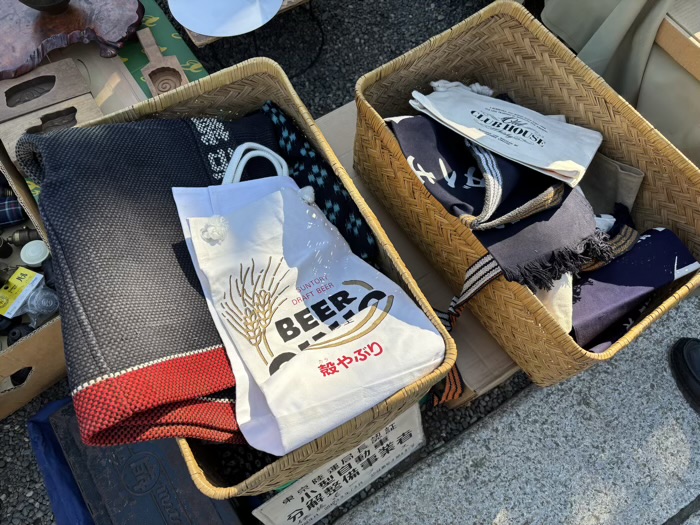 江東区　門前仲町　富岡八幡宮（深川八幡）　骨董市