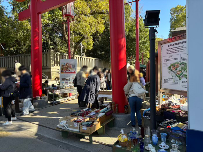 江東区　門前仲町　富岡八幡宮（深川八幡）　骨董市