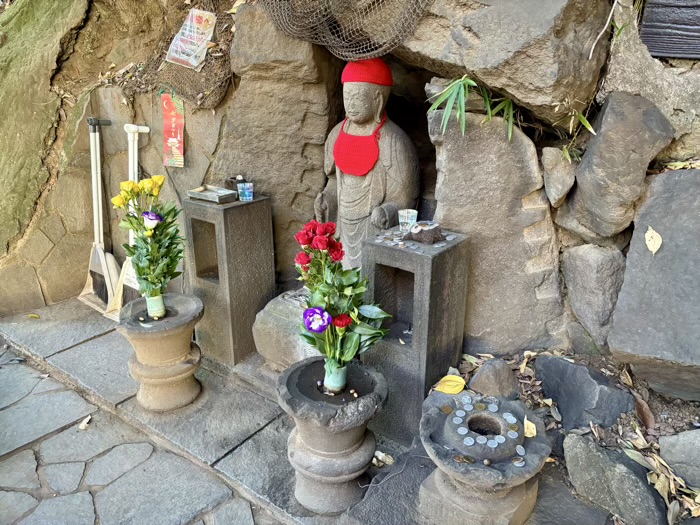 東京　もみじ谷　蛇塚