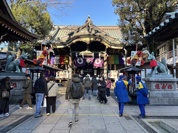 赤坂　豊川稲荷東京別院　初詣　混雑状況