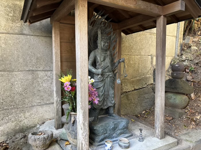 鎌倉　巌窟不動尊