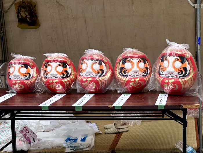 旭区　白根不動尊　開運だるま市