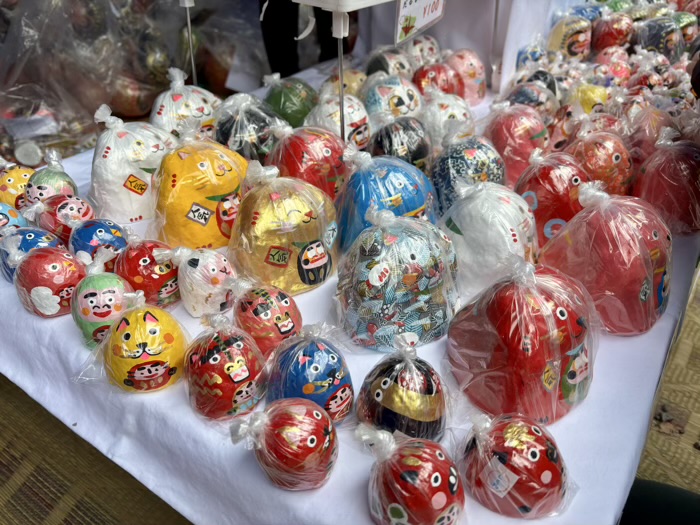 旭区　白根不動尊　開運だるま市