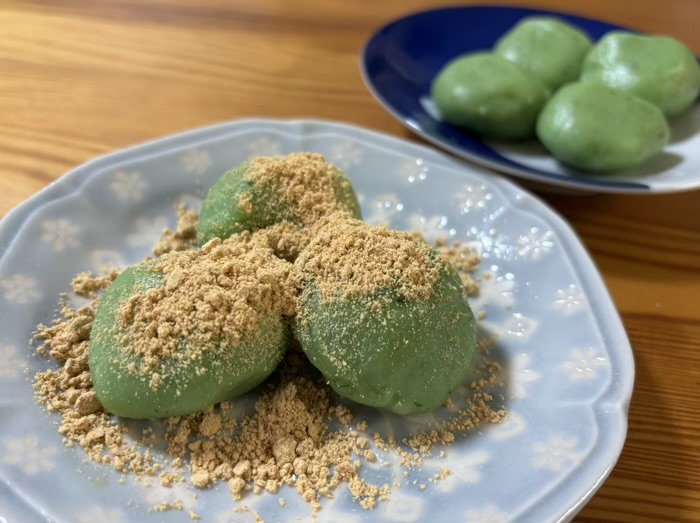 旭区　白根不動尊　開運だるま市　さくらや和菓子