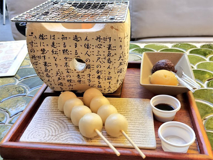 靖国神社　アティックルーム靖國外苑 cafe&dining