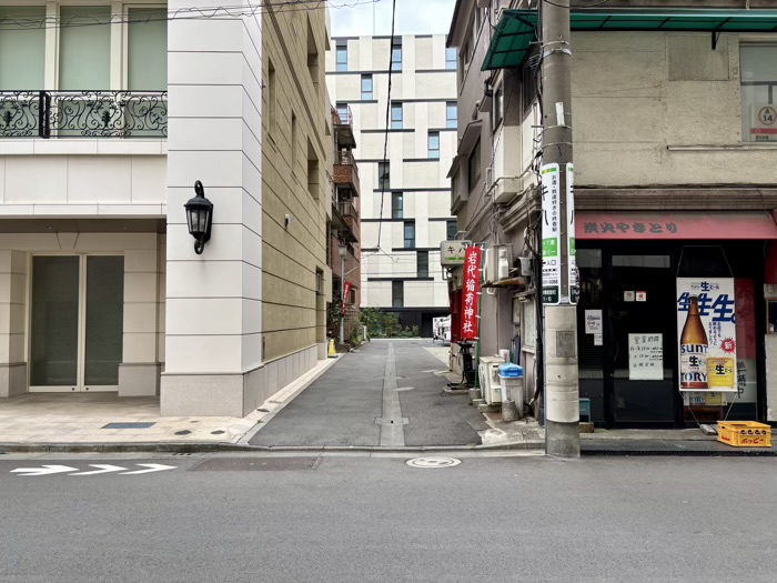 日本橋　出世稲荷神社