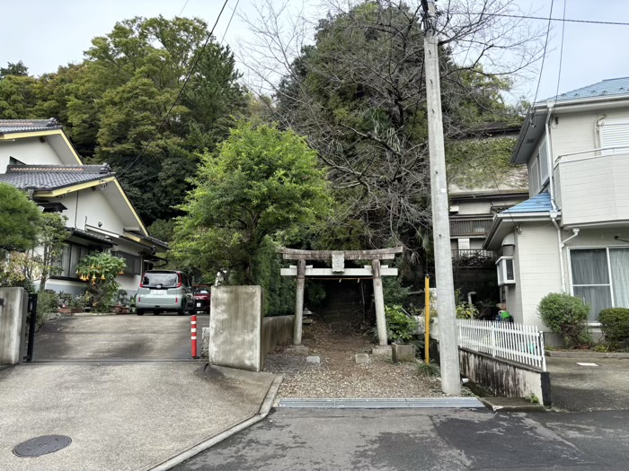 港北区 岸根杉山神社
