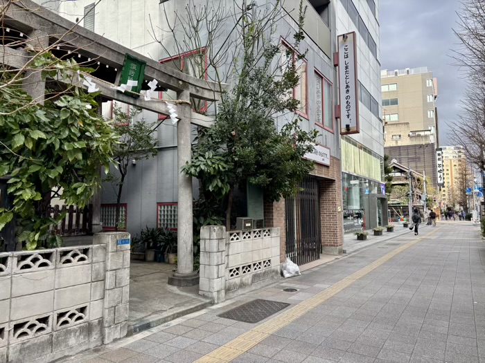 台東区　浅草駒形諏訪神社