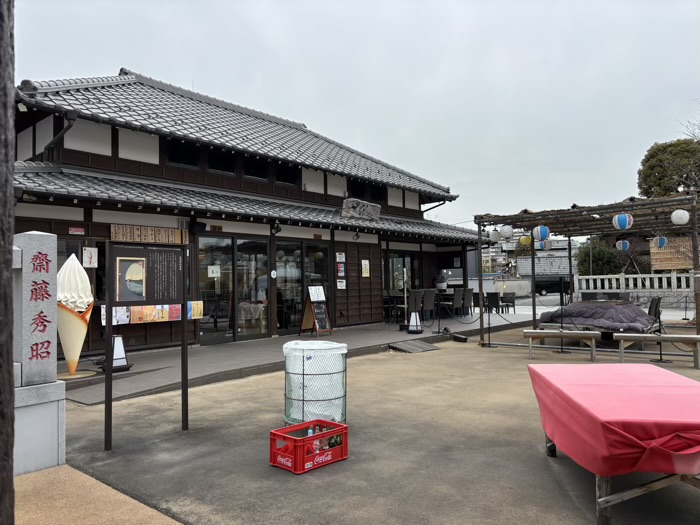 南千住　石浜神社　境内カフェ茶屋「楽」