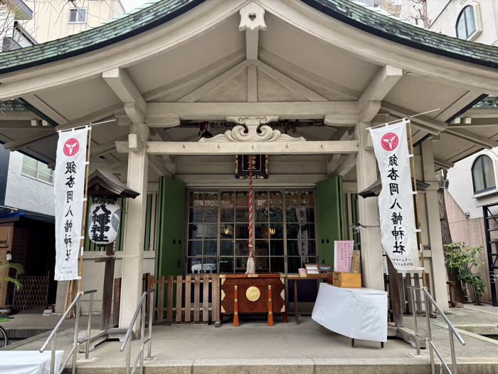 浅草橋　銀杏岡八幡神社