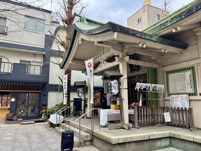 浅草橋　銀杏岡八幡神社
