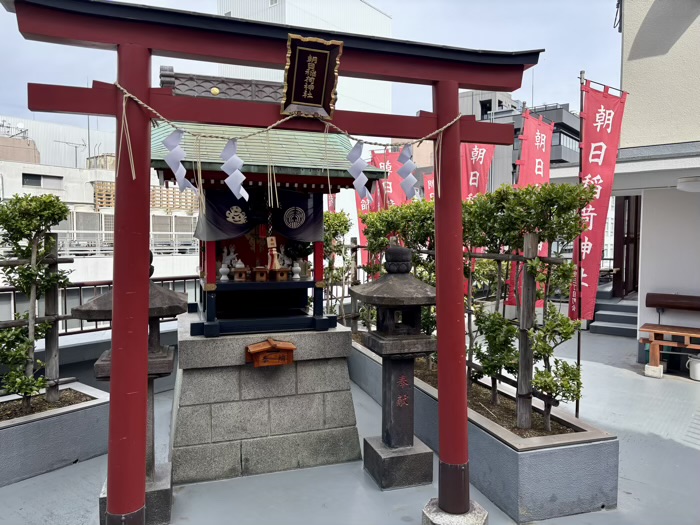 銀座　朝日稲荷神社