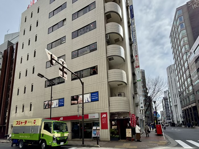 銀座 朝日稲荷神社 銀座朝日ビル