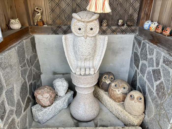 桜新町　久富稲荷神社　ふくろうの社