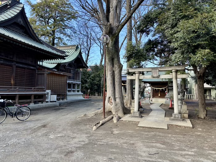 川崎市 丸子山王日枝神社 稲荷神社・大鷲神社の合祀殿
