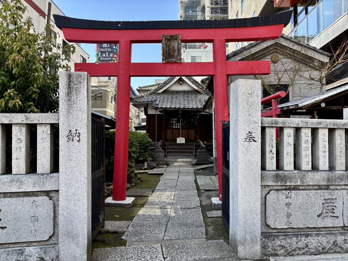 台東区　感應稲荷神社