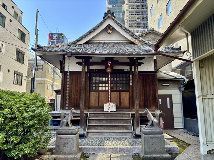 台東区　感應稲荷神社