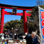 門前仲町　富岡八幡宮　青空蚤の市（フリーマーケット）
