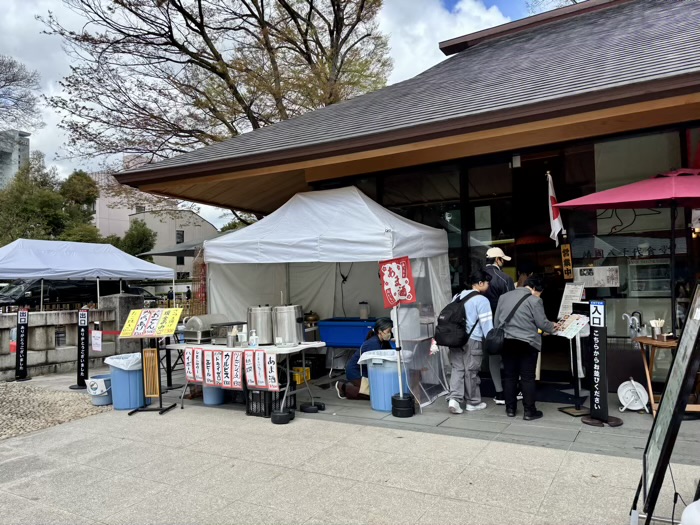 九段下 靖国神社 桜 靖國八千代食堂