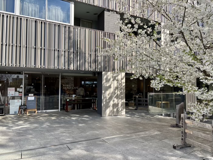 神楽坂　赤城神社　あかぎカフェ