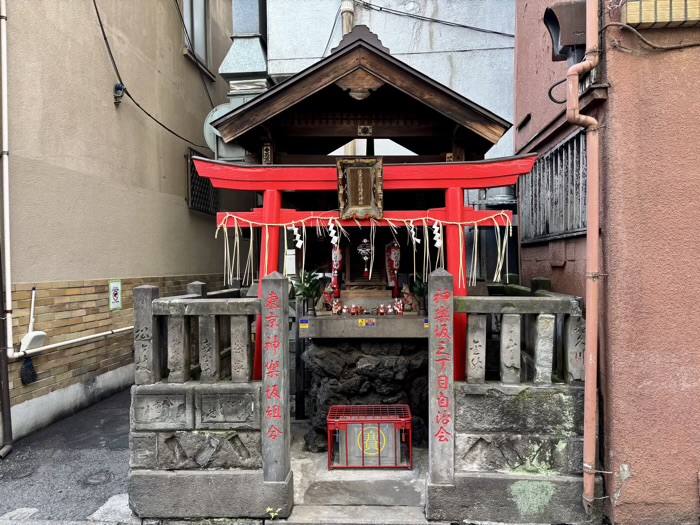 神楽坂 伏見火防稲荷神社